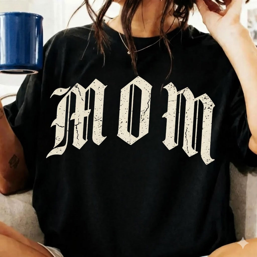 Mom Gothic Lettering T-Shirt | Vintage Floral Script