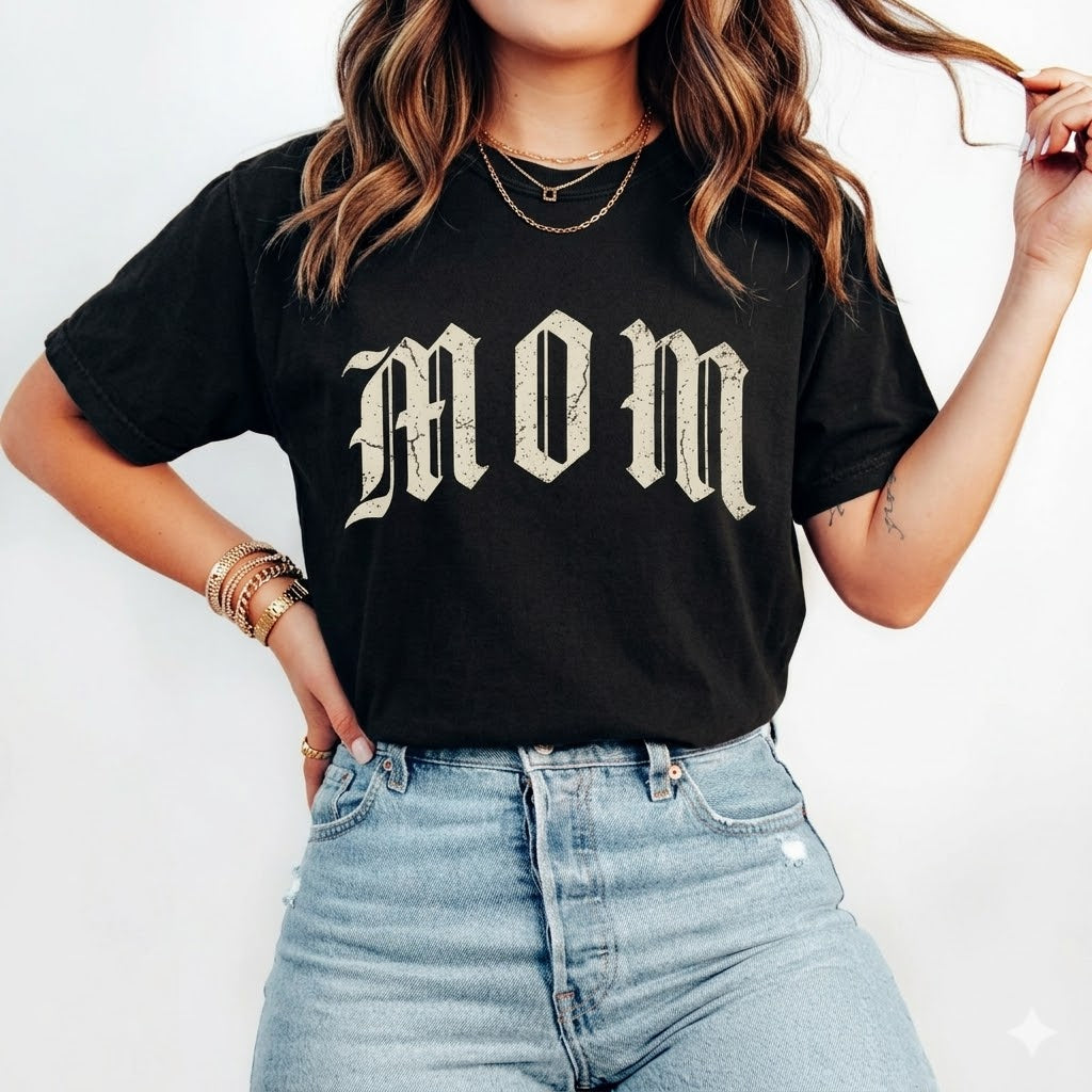 Mom Gothic Lettering T-Shirt | Vintage Floral Script
