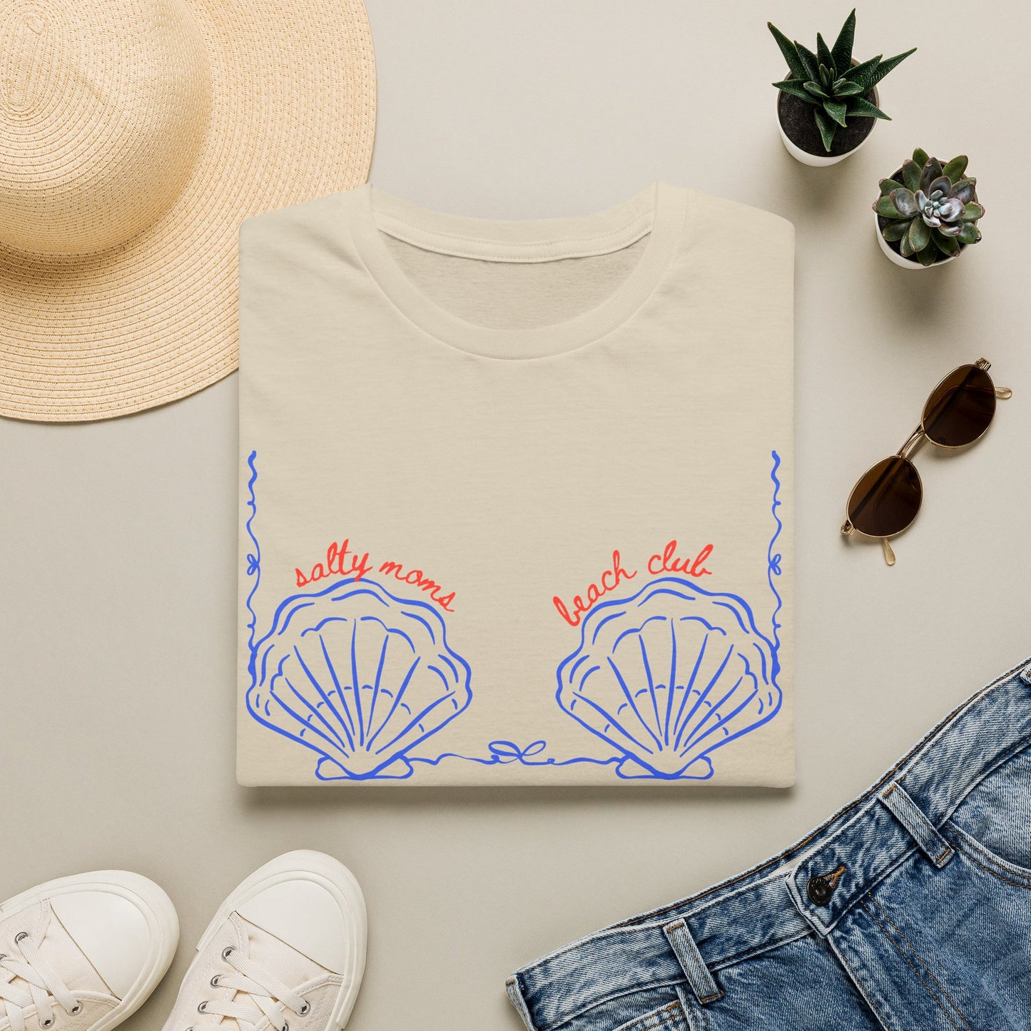 T-Shirt — 'Salty Mama Beach Club' Seashell Graphic Tee