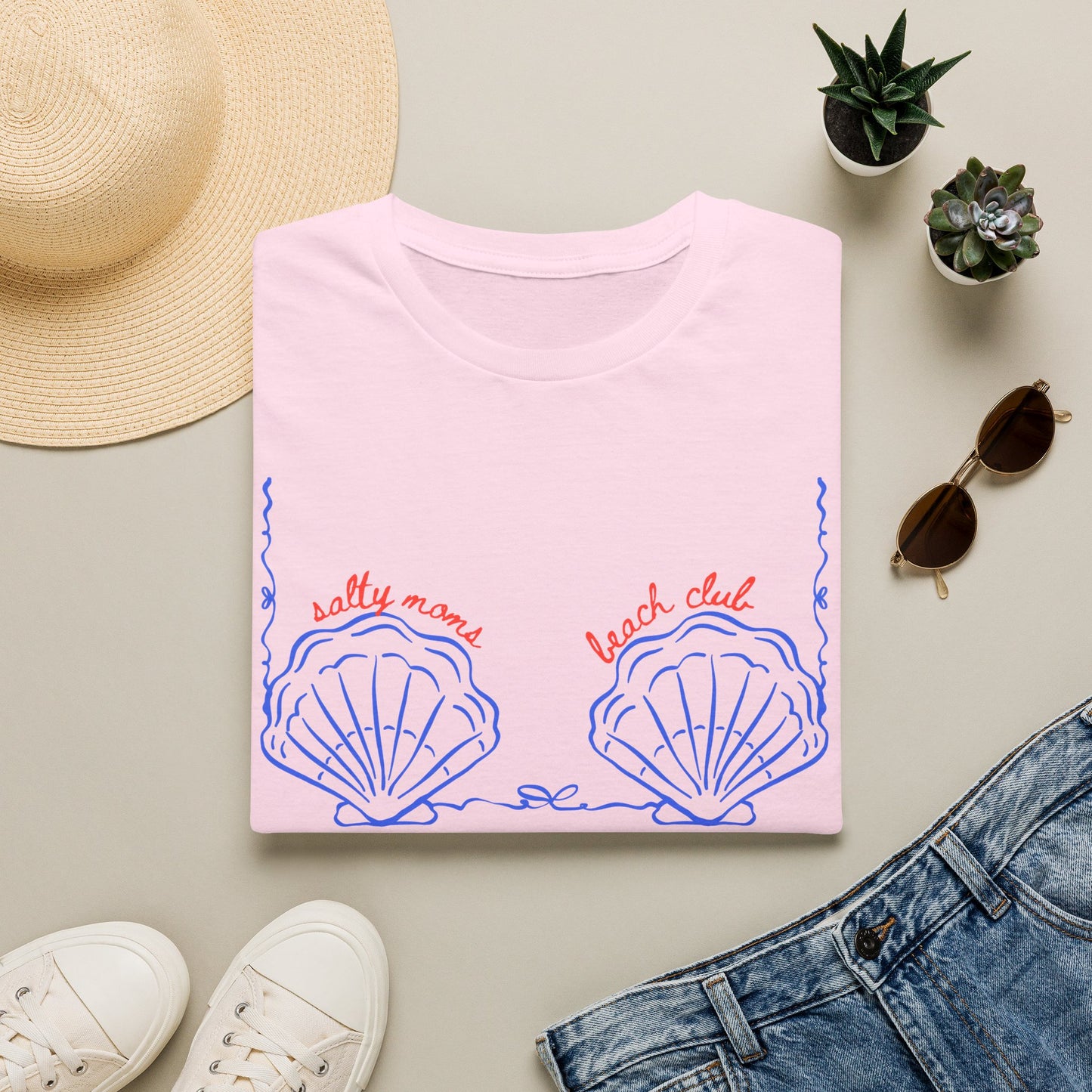 T-Shirt — 'Salty Mama Beach Club' Seashell Graphic Tee